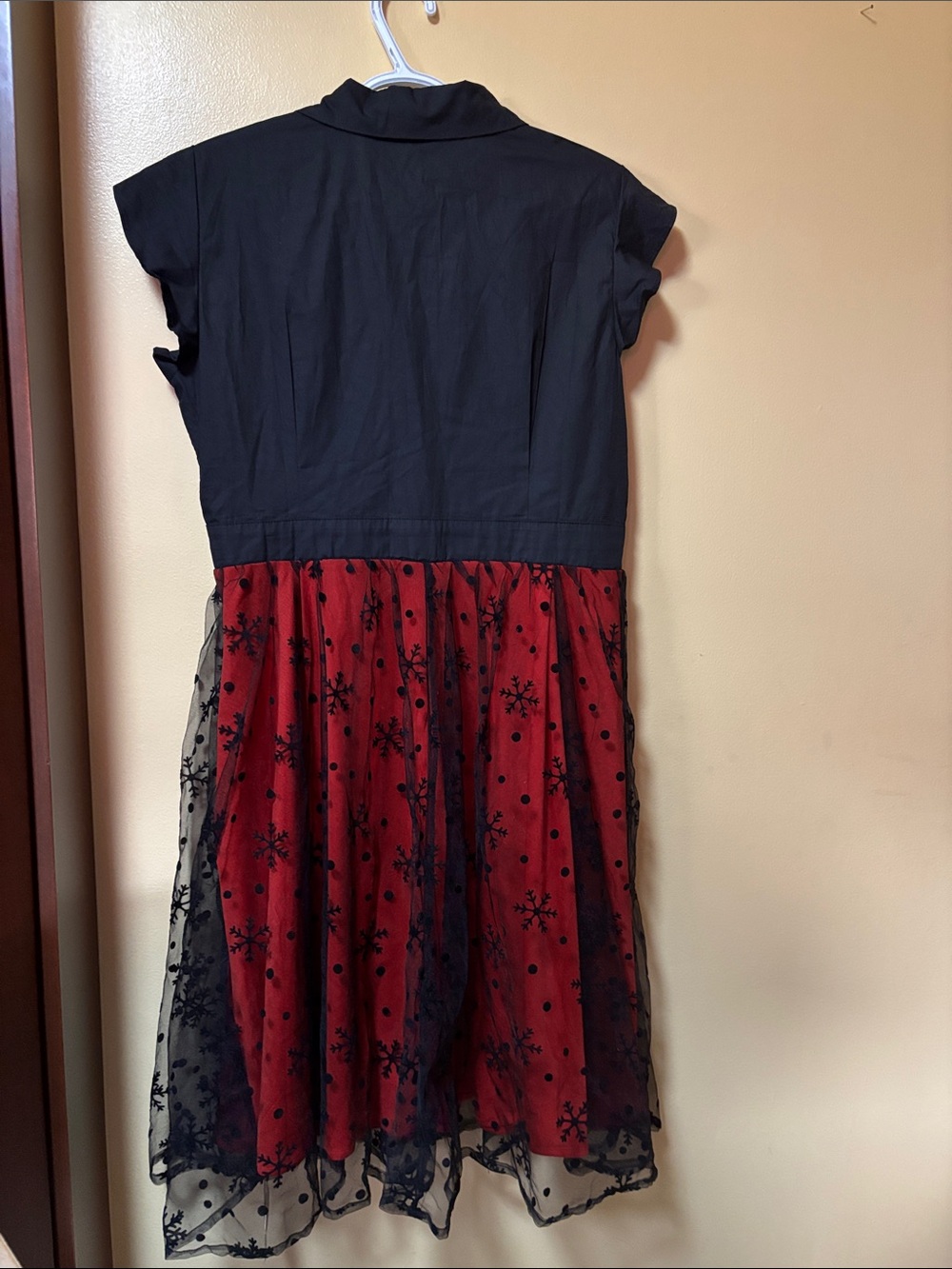 Stunning Black & Red Party Dress with Black Lace Overlay (snowflake design) - Picture 3 of 8